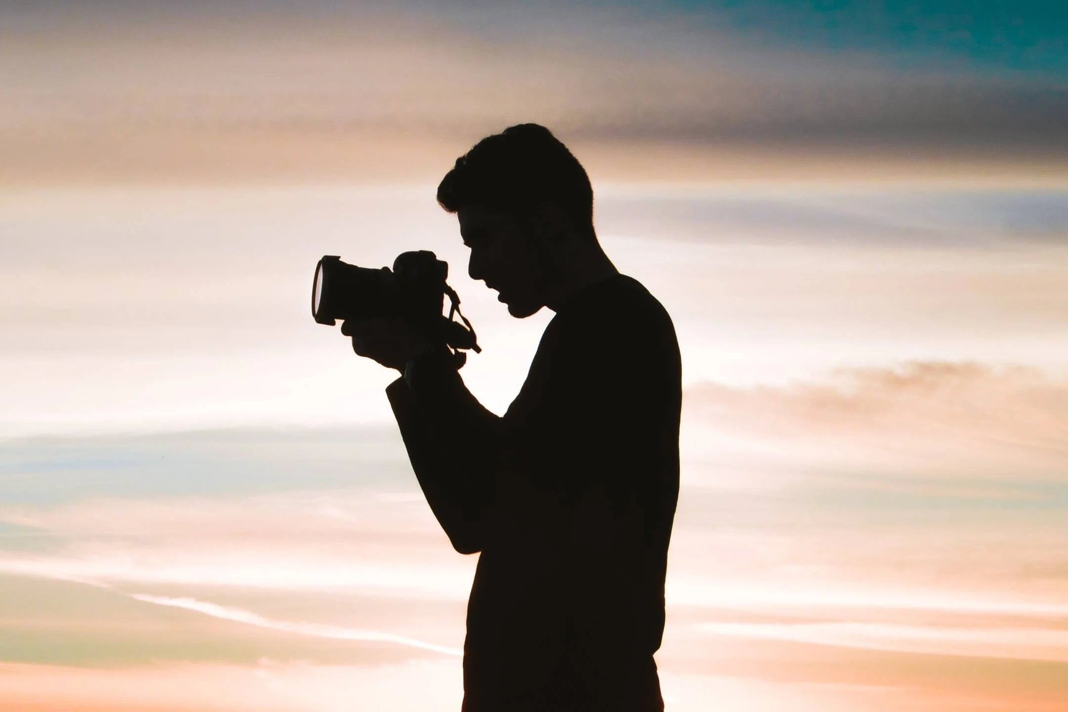 Bloggers Hijacked the Industry, Cutting a Piece of Earnings